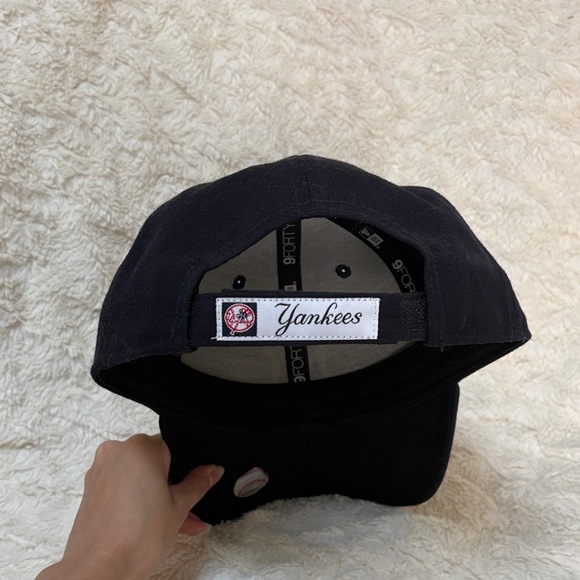 New Era New York Yankees 9Forty Hat - Picture 4 of 6